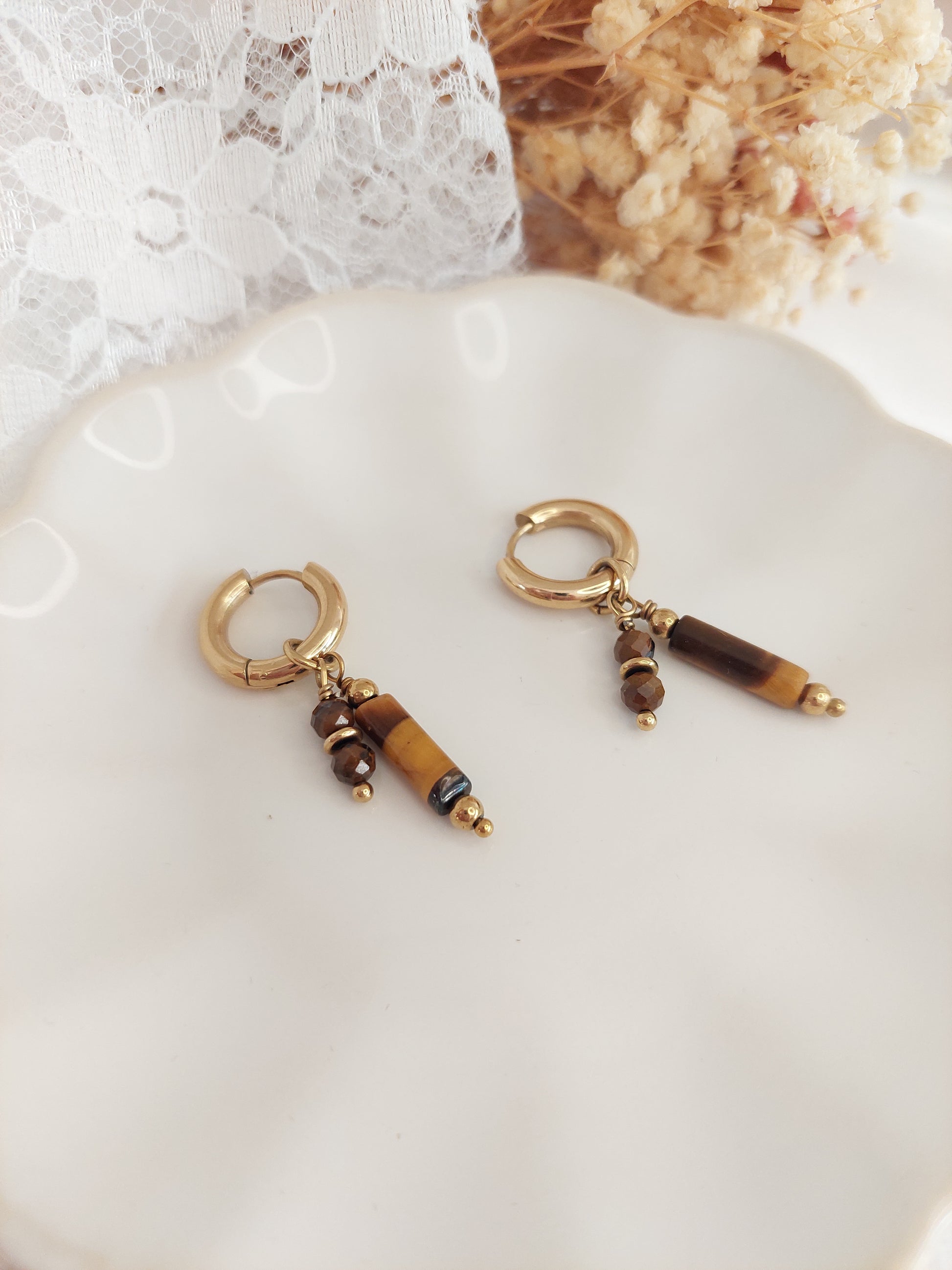 boucle d'oreilles look créoles avec deux pendent en pierres naturel marrons