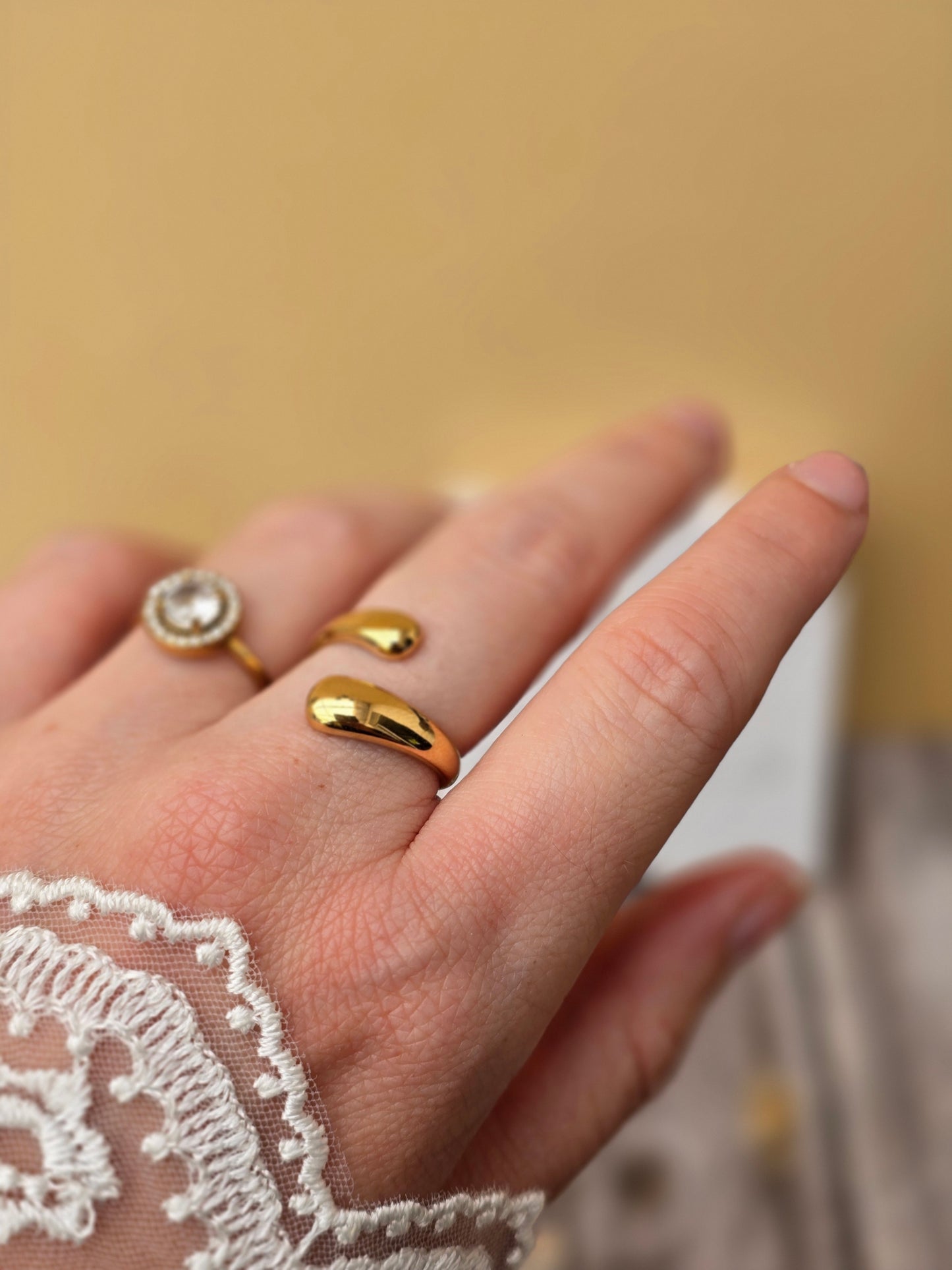 bague doré réglable sur l'avant de forme géométrique 