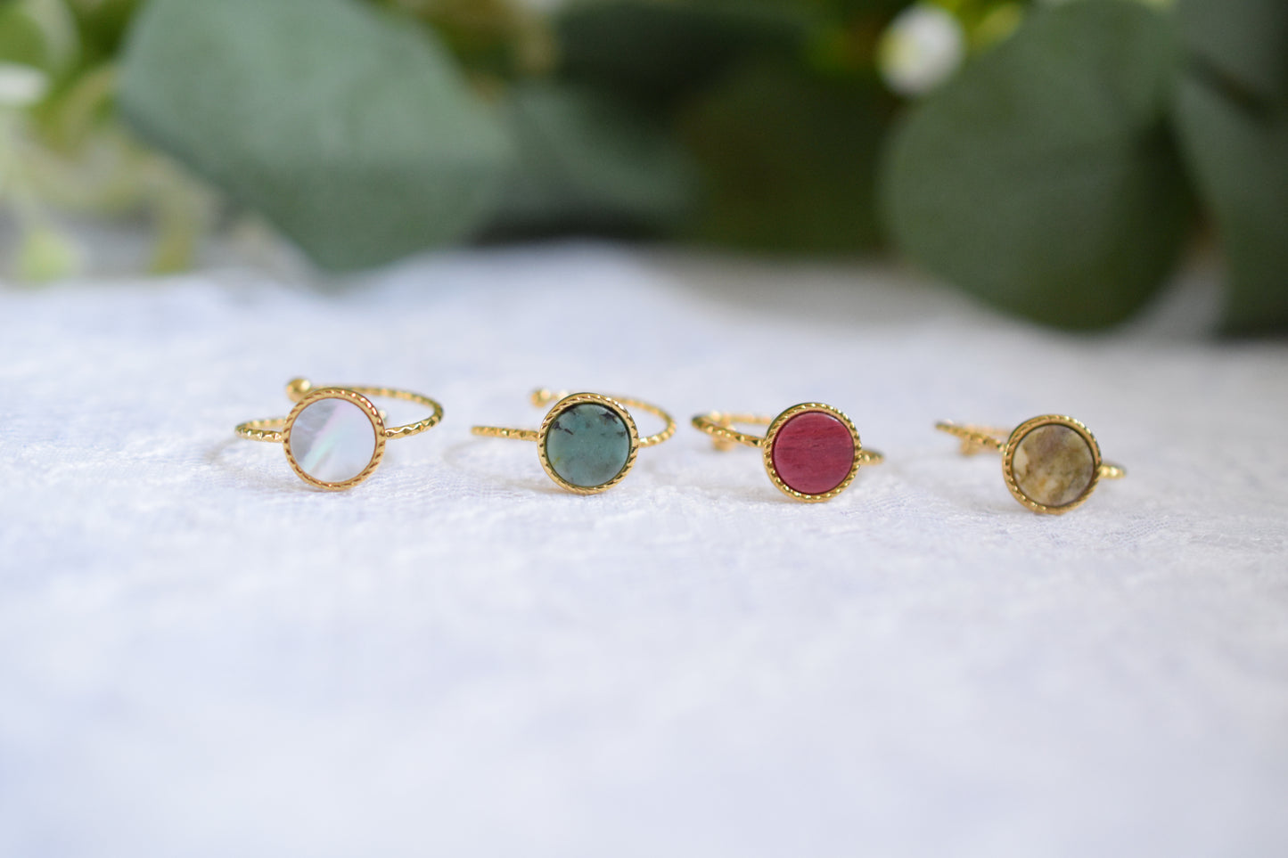 bague réglable en pierre naturelle de forme ronde