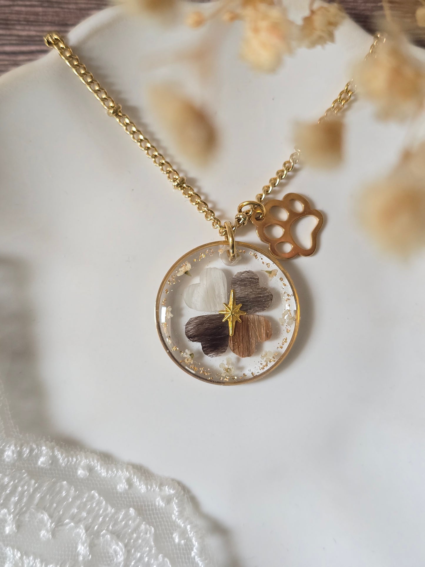 Collier - LUCKY (bijoux souvenirs)