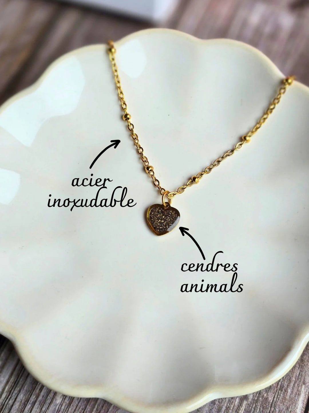 Collier - LOVE (Bijoux souvenir)