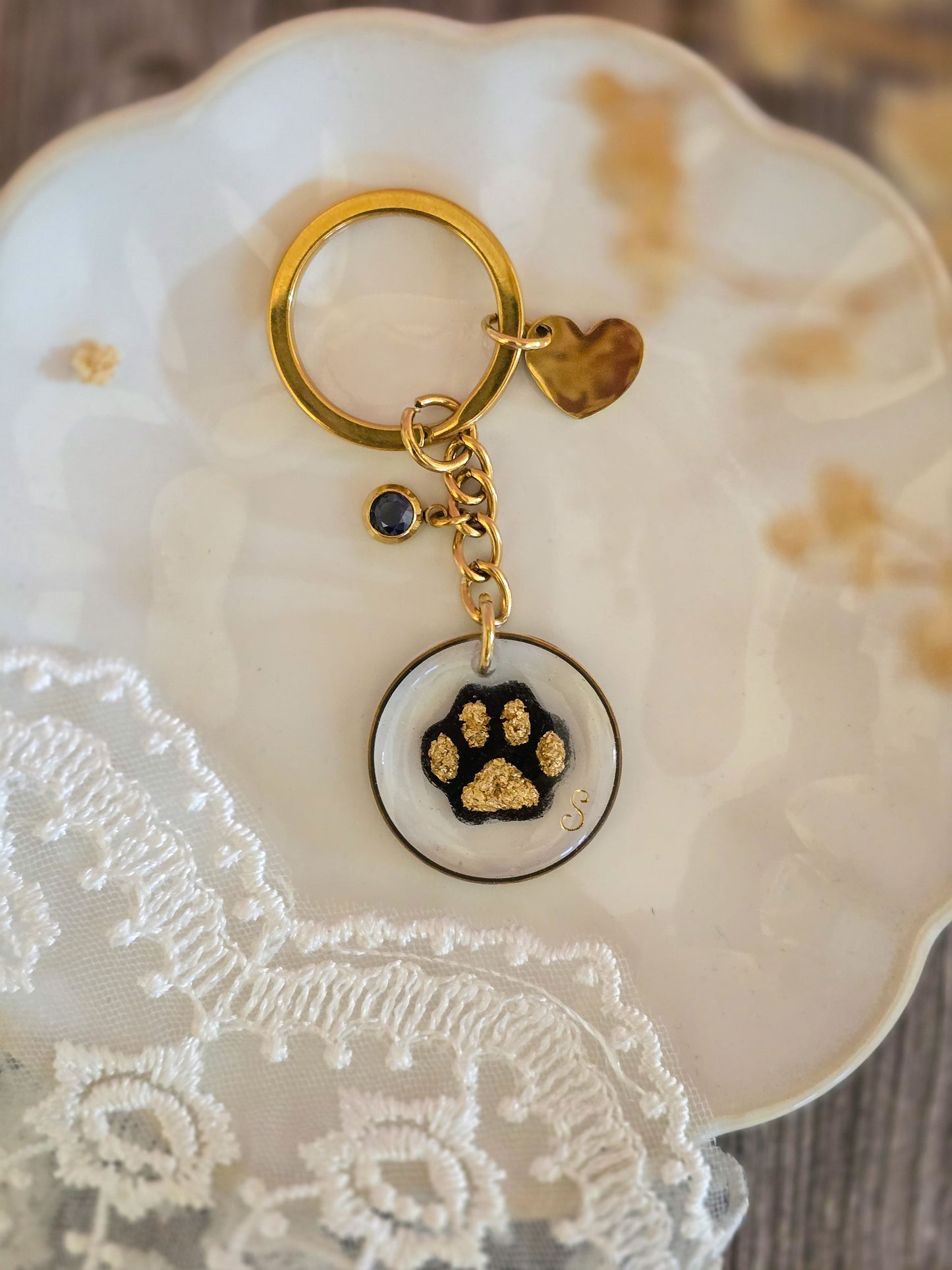 Portes clés doré ( Bijoux souvenirs)